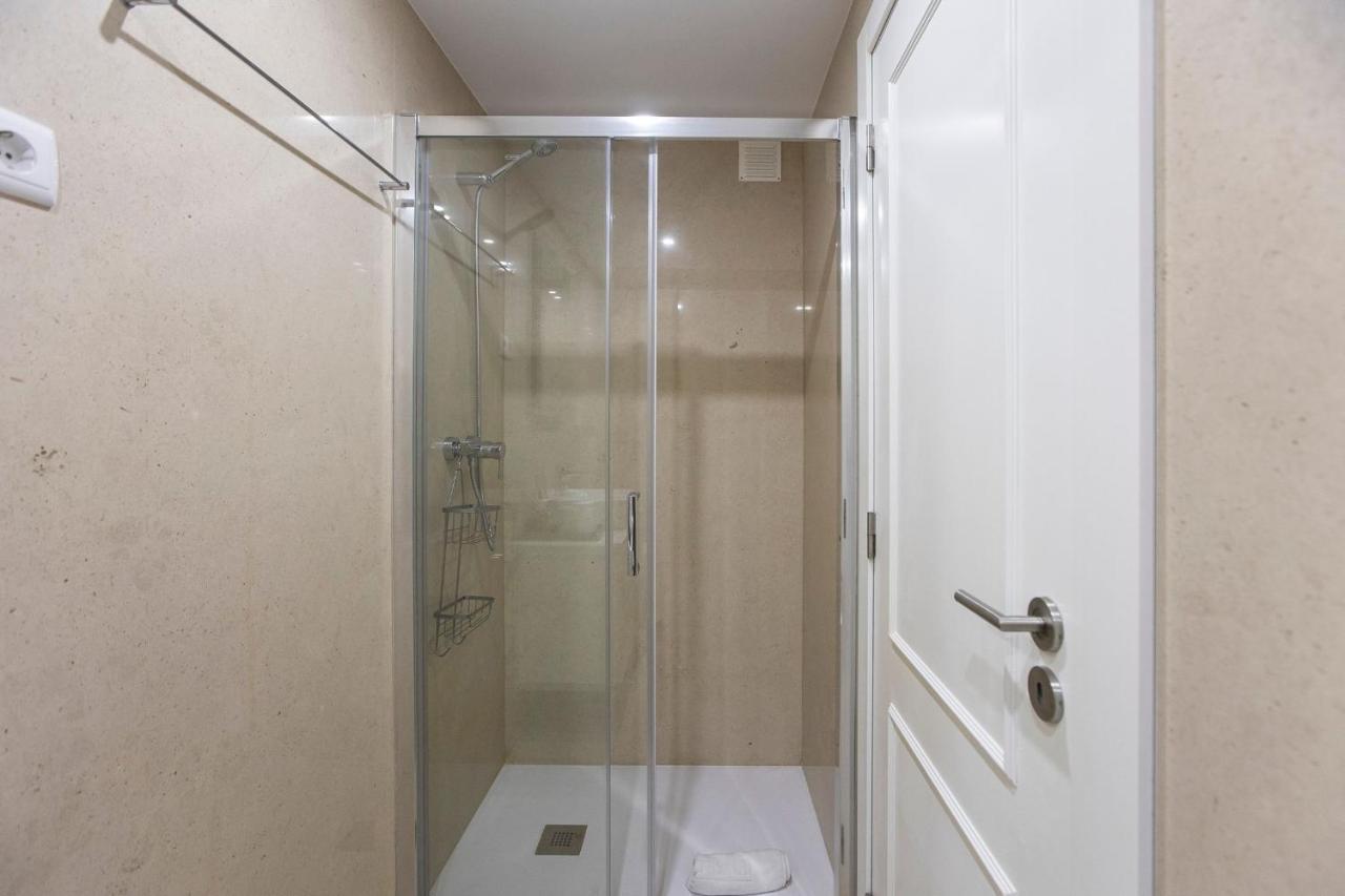 City Center 2Br Flat W/ Ac By Lovelystay OOporto Esterno foto